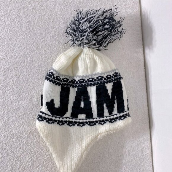 5/$25 Robin Ruth Jamaica White Black Knit Fleece Lined Hat W Ear Flaps & Pom Pom - Picture 1 of 15